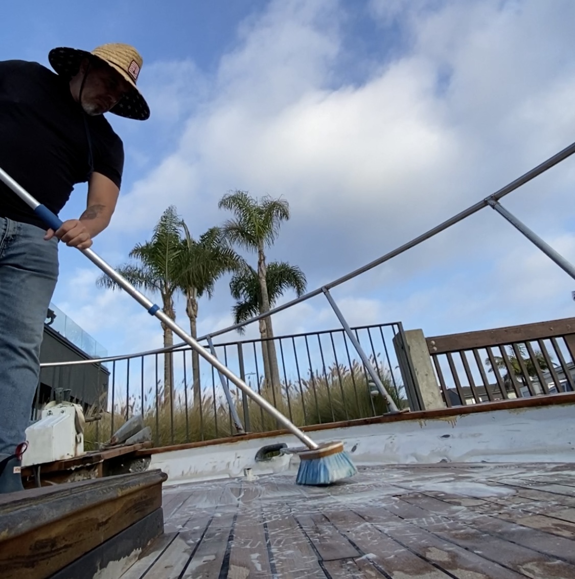 Yacht Deck Cleaning